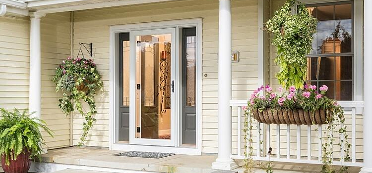 screen door installation in Cypress